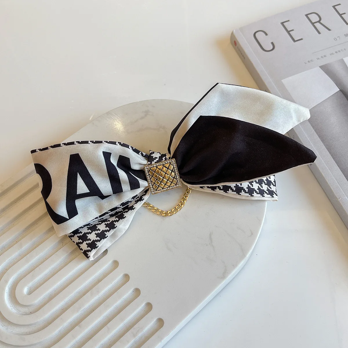 Корейские заколки для волос в клетку с бантом и лентой металлической цепочкой