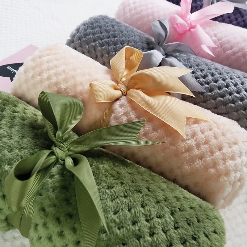 

Bedding Outlet Flannel Fleece Throw Blanket Plush Cover For Bed Sofa Dropship Couverture Polaire Blanket Solid Color Bedspread