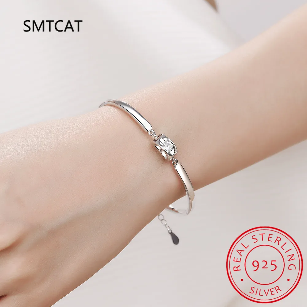 

Женский браслет из серебра 925 пробы с цирконом