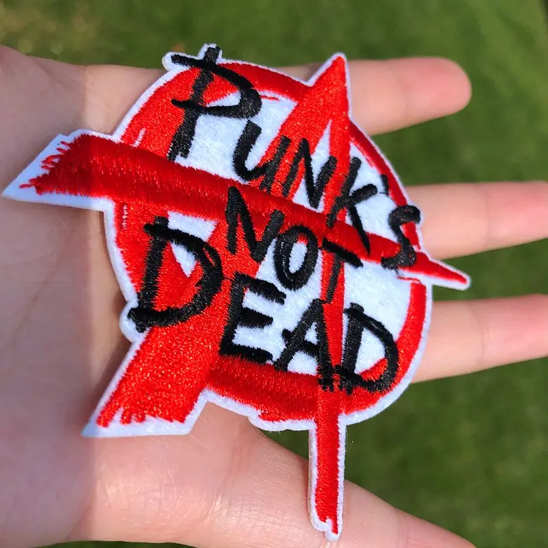 Патчи Prajna в стиле панк с надписью Not Dead патчи вышивкой для одежды термоклейкие