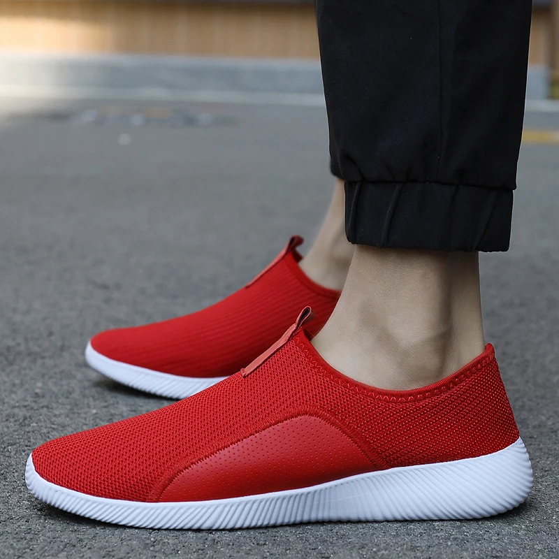 

Men Walking Shoes Lightweight Breathable Sneakers 2020 Summer Men Casual Shoes Large-sized Flats Slip-on Sneakers Men Shoes