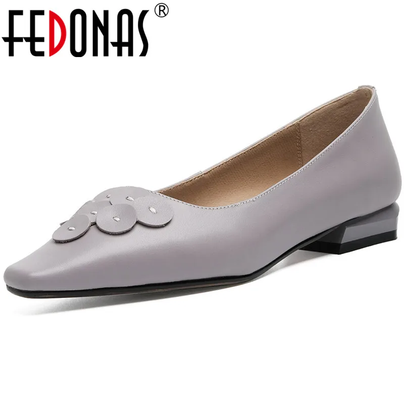 

FEDONAS Ins Fashion Shallow Women Shoes Genuine Leather Low Heels Pumps For Women 2021 Spring Newest Wedding Office Shoes Woman