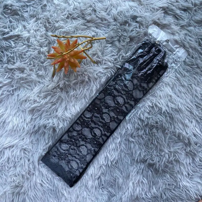 

Cool Lace Gloves Summer Ladies Fashion Mid-Length Stretch Lace Riding Sunscreen Sexy Low Lady Stage Performance Lace Gloves