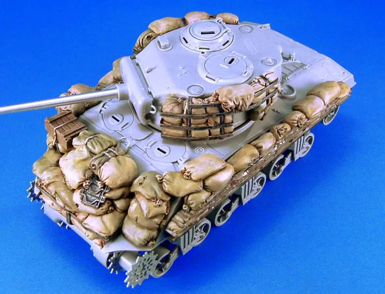1/35 Набор для моделирования из смолы фигурка sherman stowage s ТОНИК (без