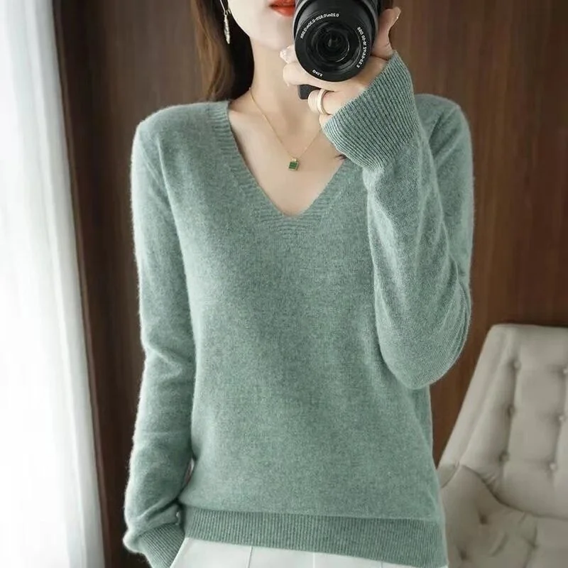 

New V-neck Bottoming Shirt Women's Sweater Long Sleeve Inner Wear Solid Color Top Sweater Loose Western Style Jum