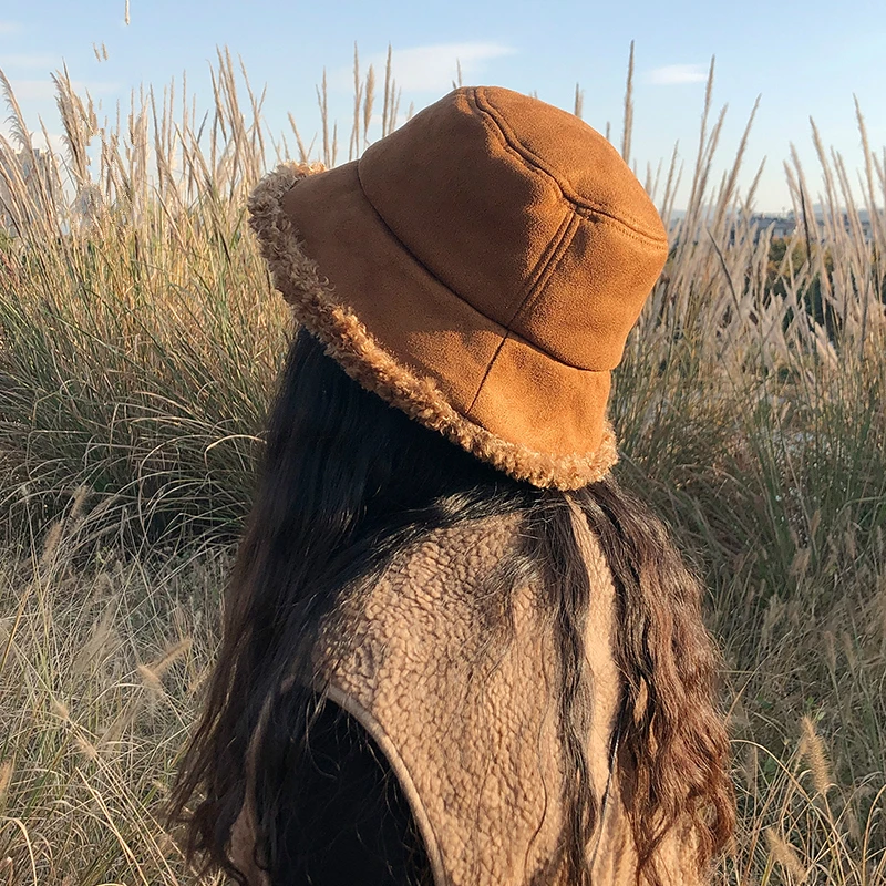 

Hats for Women 2020 Winter Warm Plus Cashmere Lamb Fur Fisherman Hats Cap Flat Top Bucket Hat Women