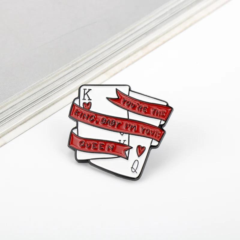 Creative Jewelry Poker Heart Q and K Shape Metal Brooch YOU ARE MY KING BABY AND I AM YOUR QUEEN Letter Enamel Badge Button Pins | Украшения