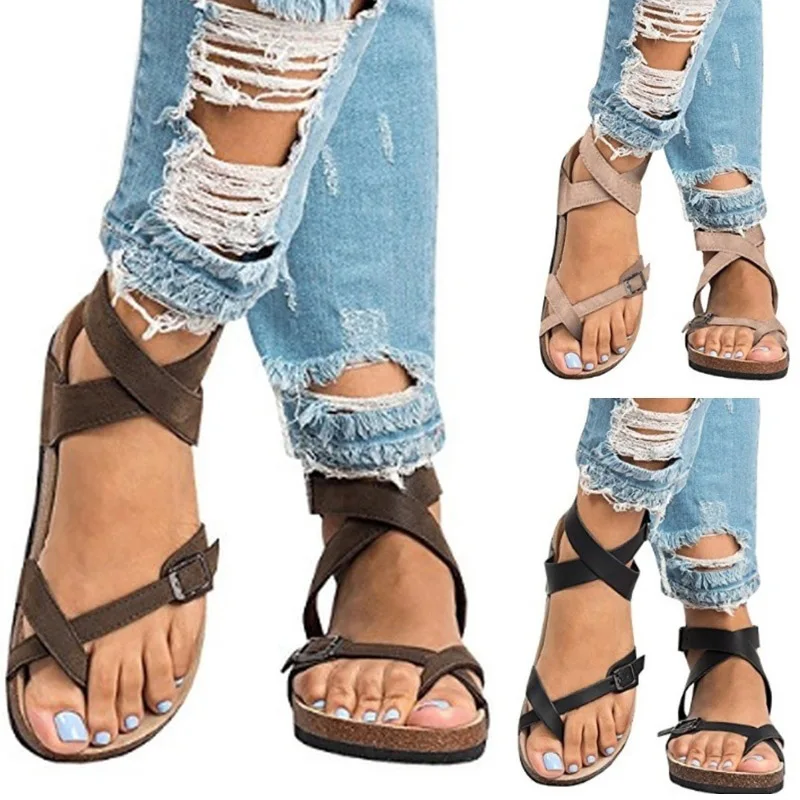 

Босоножки женские с ремешком на щиколотке, сандалии-гладиаторы на платформе, с металлической пряжкой, плоская подошва, пляжная обувь, лето