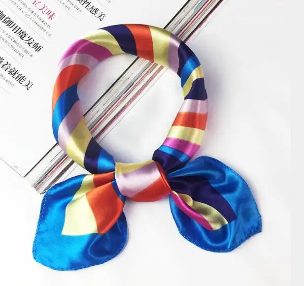 Женский шарф шелковый на шею квадратный брендовый офисный платок для официанта