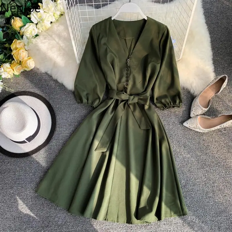 Женское платье Neploe весна лето 2021 однотонное с V образным вырезом и рукавом три