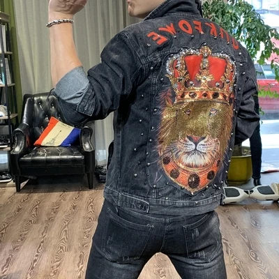 Мужская Черная рваная джинсовая куртка с заклепками в форме льва короткий топ