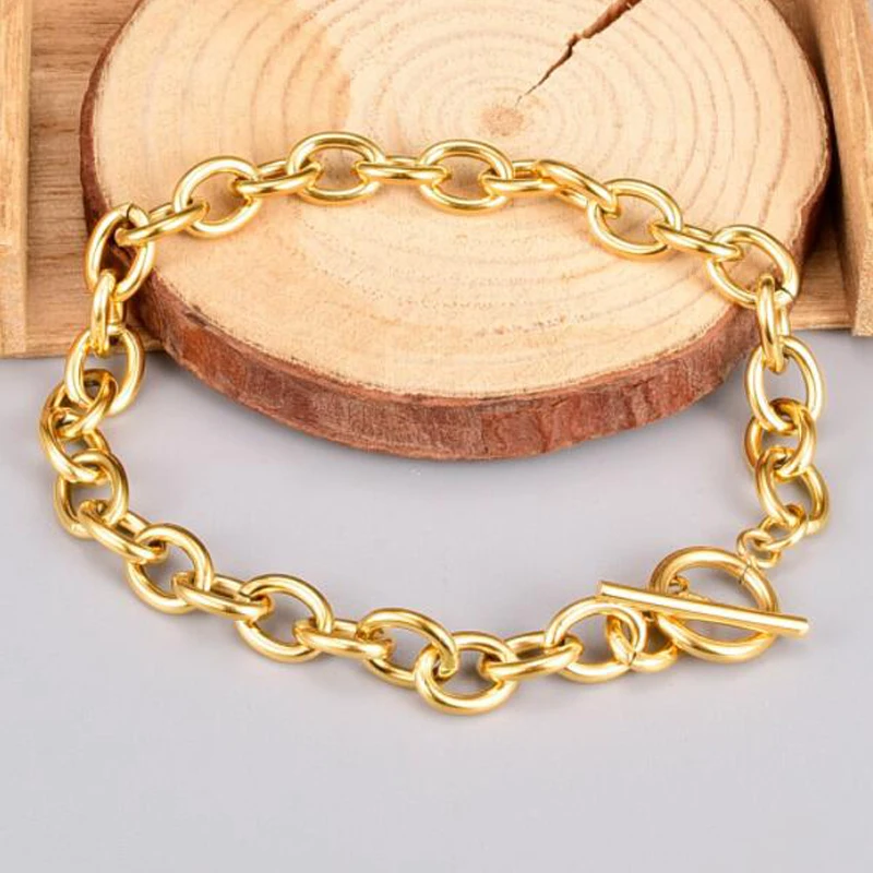 

Женский браслет из нержавеющей стали под золото 18K