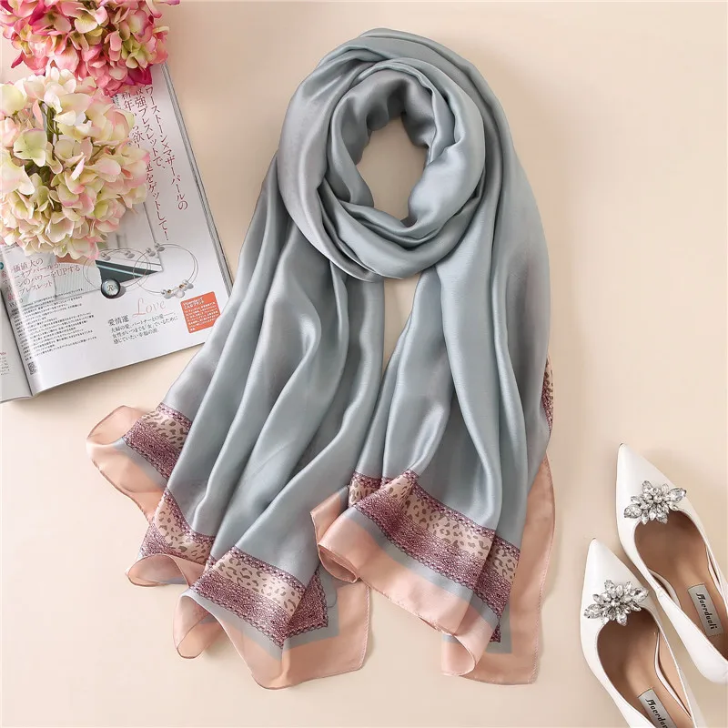

Luxury Brand Autumn Sun-resistant Shawl New Style Elegant Printed Silk Scarves Real Scarf Women Soft Beach Towel chiffon hijab