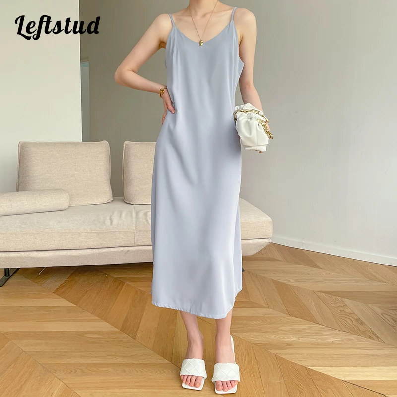 

Sexy V-neck sleeveless sling pure color dress 2022 spring and summer new elegant temperament casual bottoming dress female
