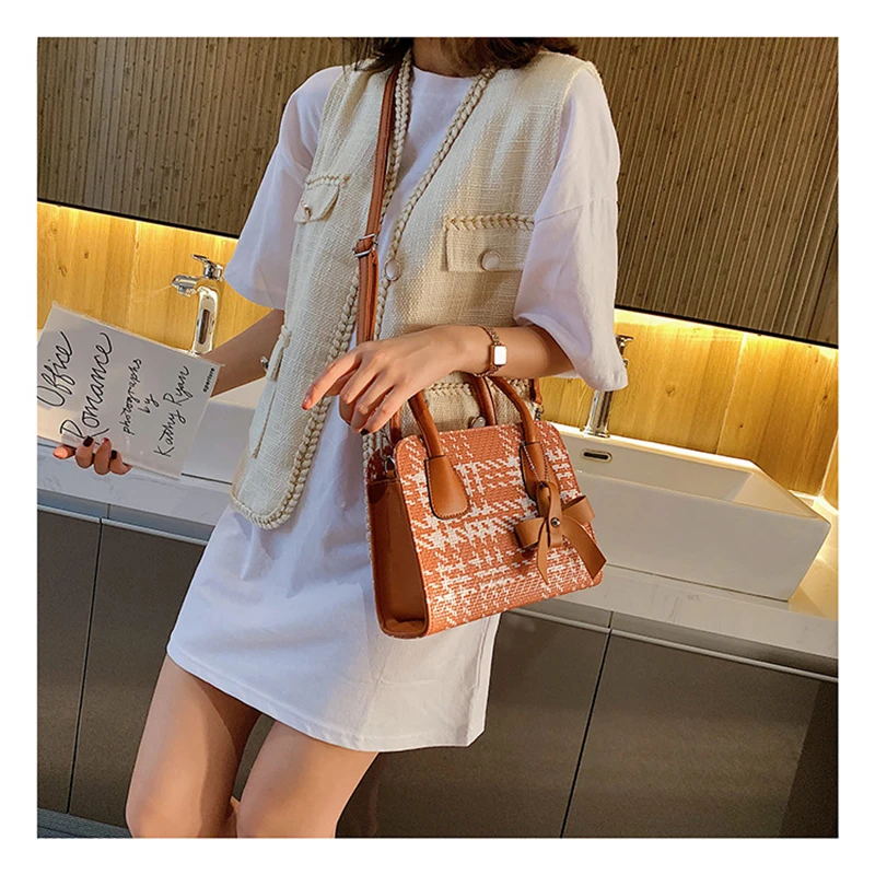 

Women's Bag Autumn And Winter Nice Looking Exquisite Bow Motorcycle Style Lady's Shoulder Striped Backpack Cheap Strap Handbag