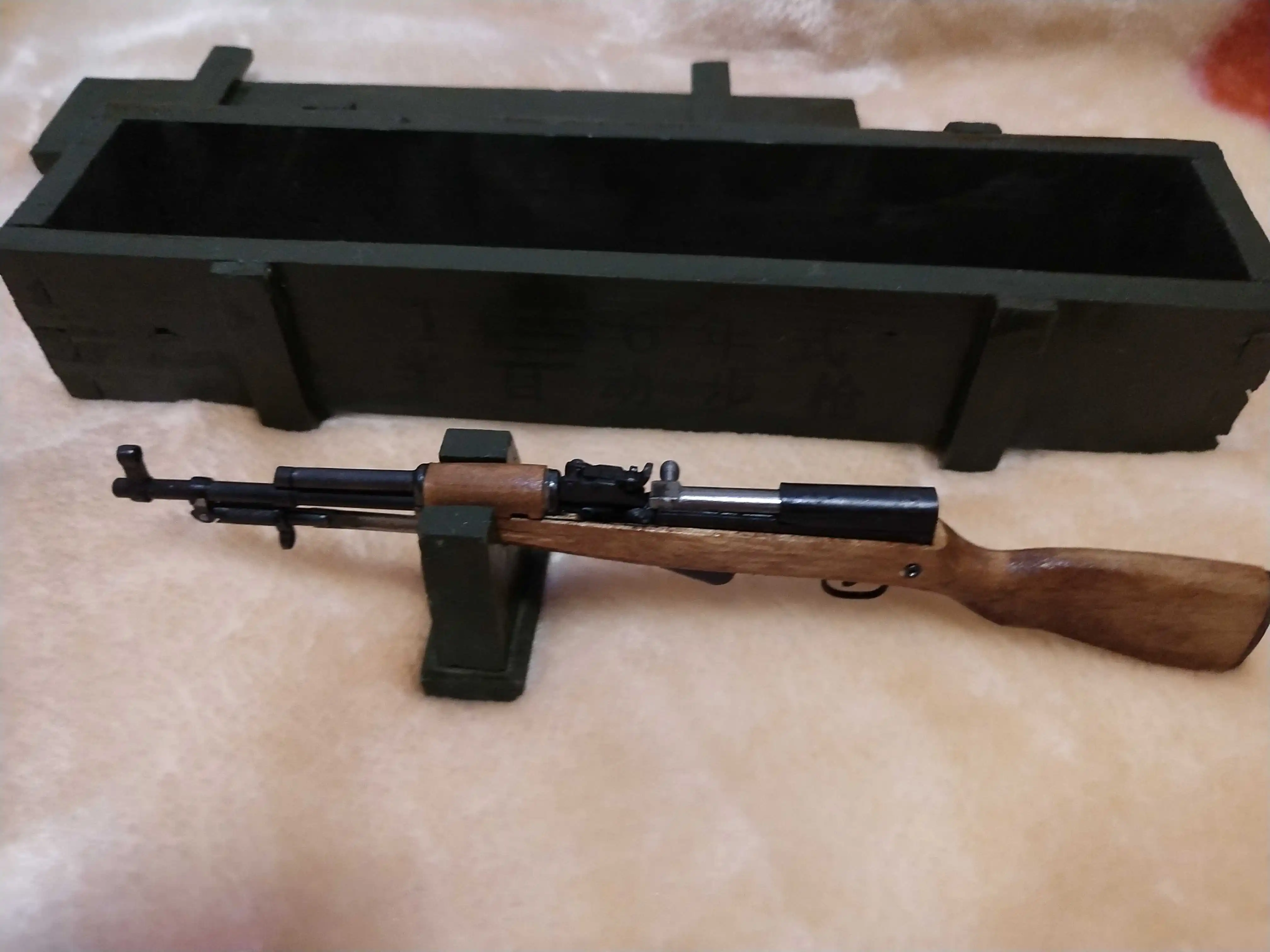 56 Тип полуавтоматическая винтовка металлическая твердая древесина 1:6 ручная работа, миниатюрная модель пистолета, поклонники военного стиля коллекции, коллекционные вещи