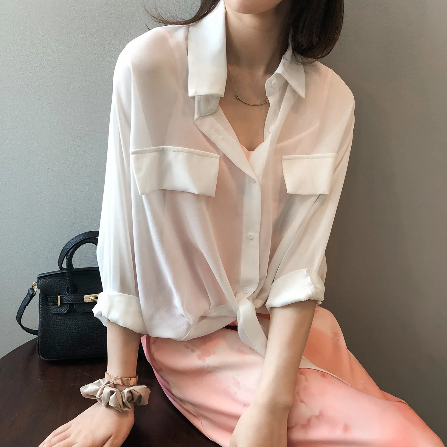 

COZOK 2021 New Korean Version Nine Sleeve Sunscreen Shirt Women's Loose Thin Bandage Foreign Style Design Top 3070