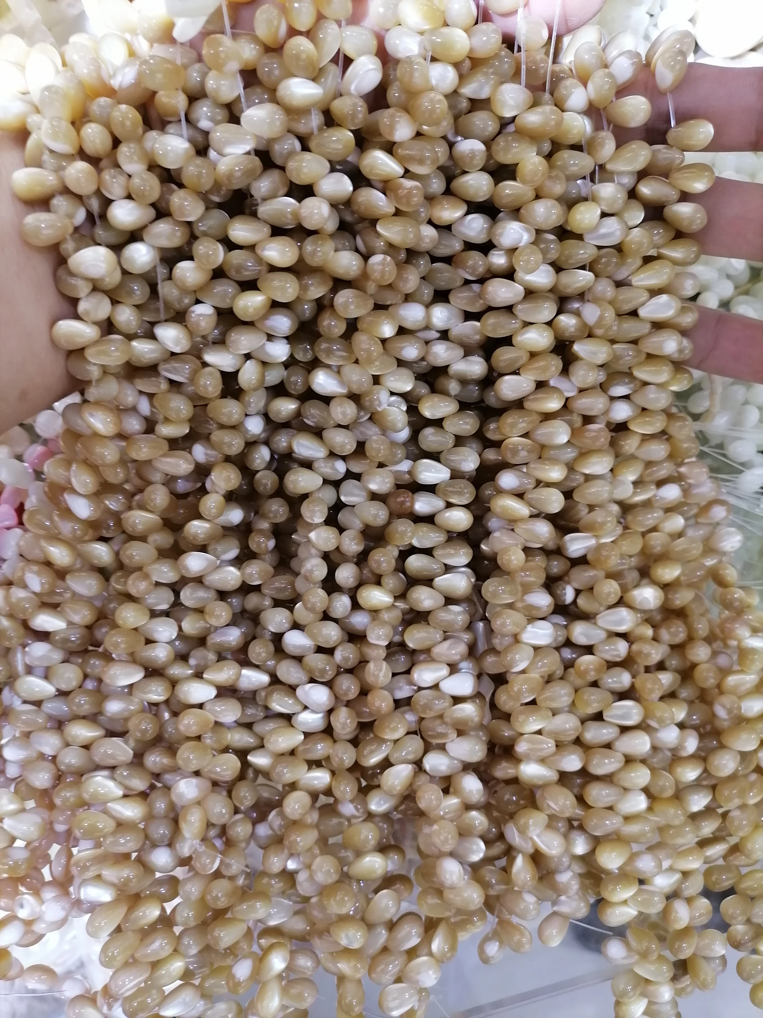 

10Pcs New Waterdrop Natural Shell Mother of Pearl Beads Teardrop White Shell Beads For Earrings Necklace Fashion Jewelry Making