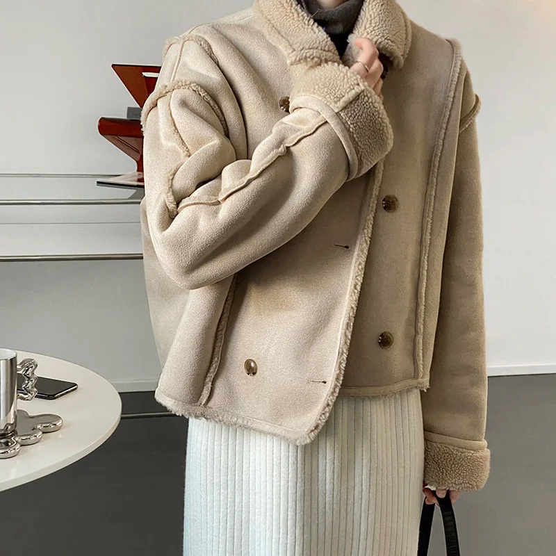 

Shearling Lined Lapel Double Button Suede Crop Jacket Beige / Blue / Coffe