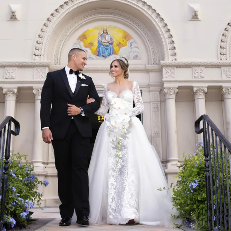 

Graceful Scoop Neck Full Sleeve Mermaid Wedding Dresses With Detachable Train Crystal Lace Appliques Country Wedding Gown