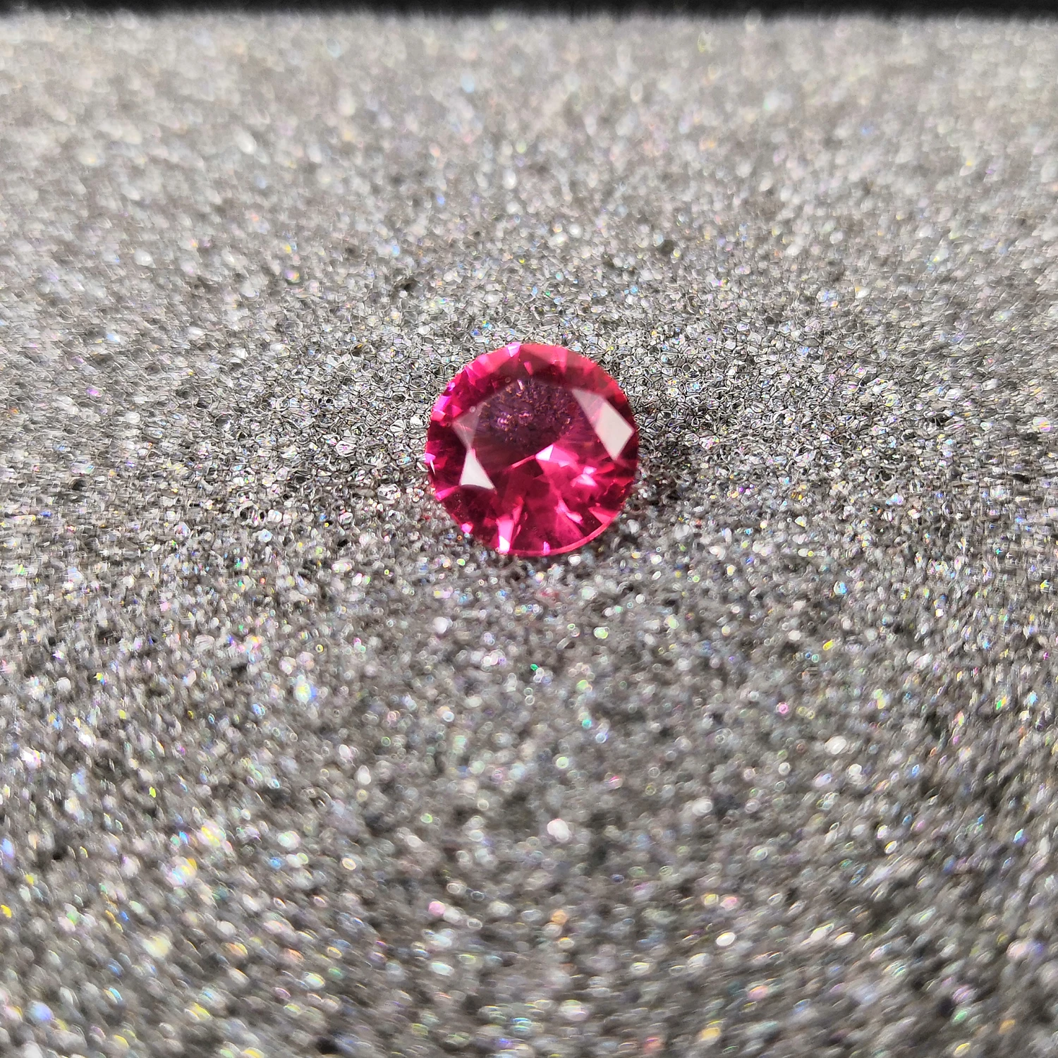 Высококачественные драгоценные камни розово-красное 3 # цветное стекло круглая