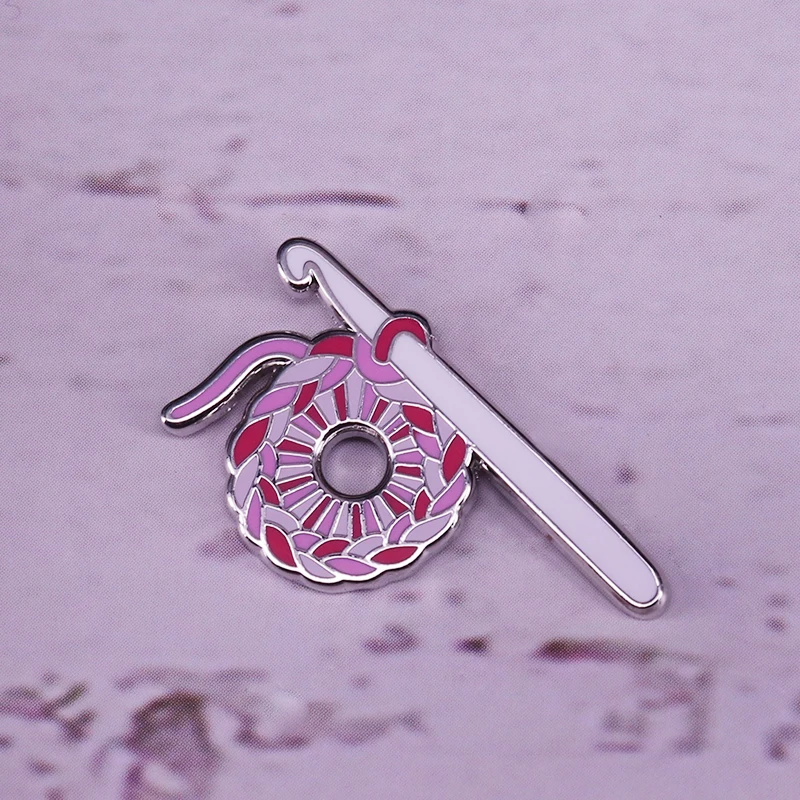 Креативные вязаные крючком штифты с лацканами|Броши| |