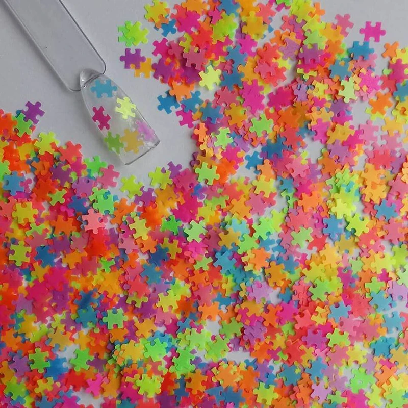 50 г/пакет 4 мм Световой блестка для ногтей Блеск головоломка/бабочка/Дизайн с