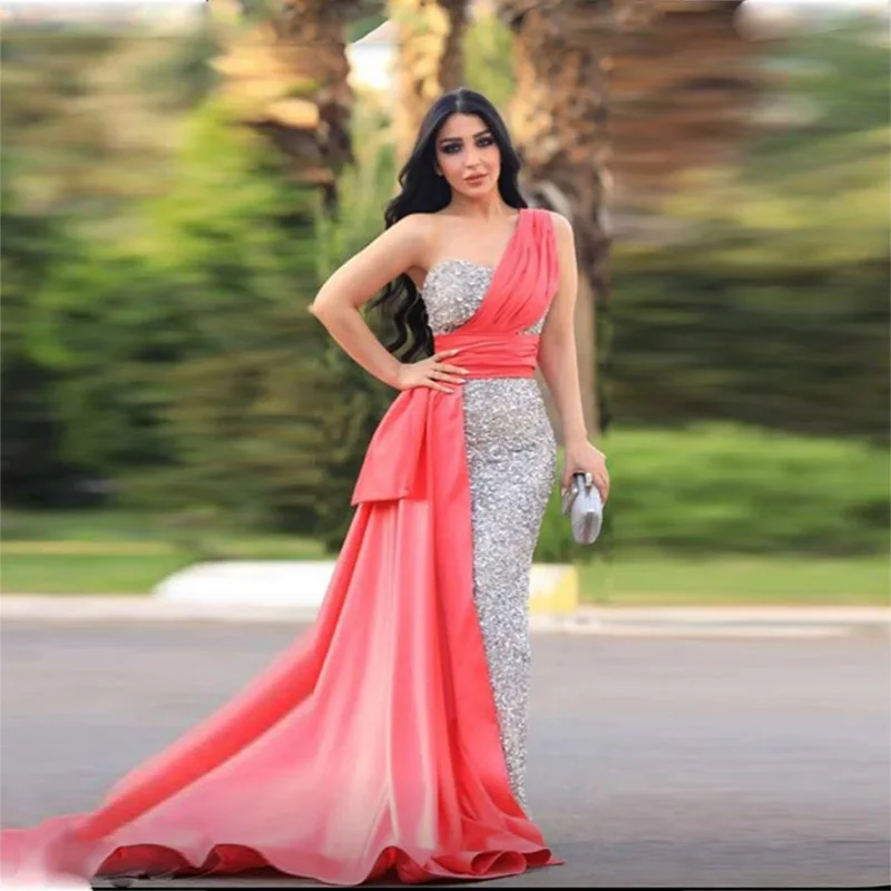 

Elegant One Shoulder Evening Gowns Chiffon And Silver Sequined Prom Dresses Saudi Arabia Sweep Train Formal Party Dress 2022