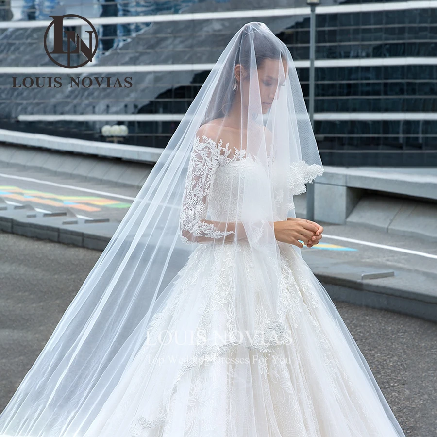 Женское свадебное платье с вышивкой LOUIS NOVIAS черное ТРАПЕЦИЕВИДНОЕ ПЛАТЬЕ С
