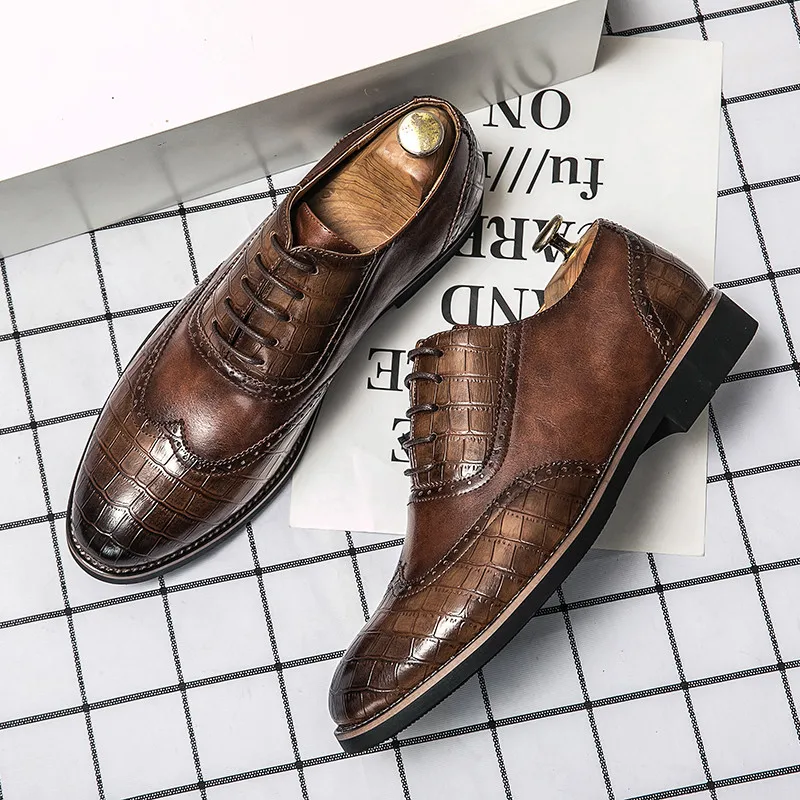 

Formal Shoes Oxford Shoes Handmade Trend Luxurious Flat Fashion Men Bullock Gentleman Designer Men's Casual Personality For
