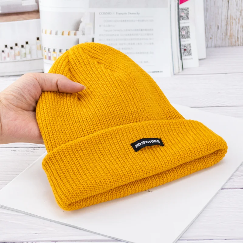 Шапка-бини KENSHELLEY зимняя вязаная однотонная повседневная в стиле хип-хоп унисекс |