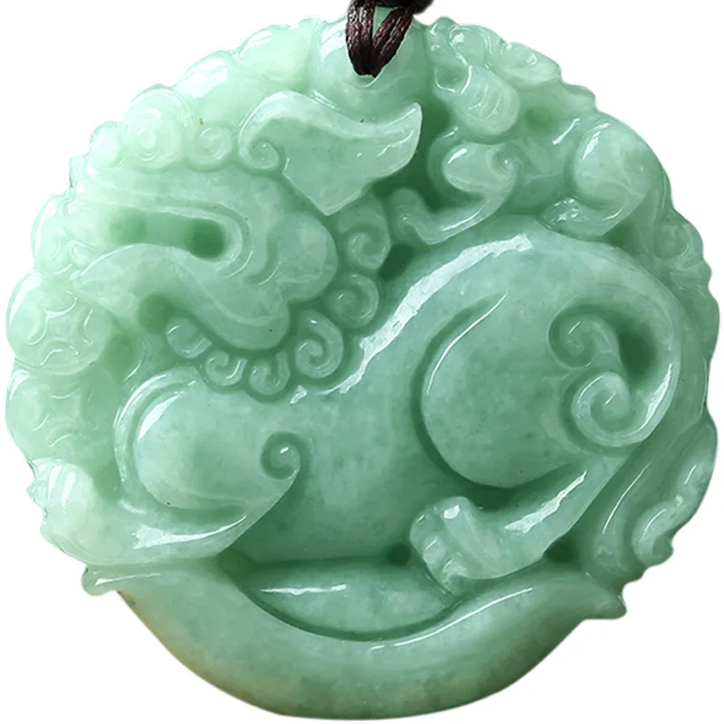 

Hot Selling Natural Emerald Pixiu Pendant Charm Jewellery Women's Hand-Carved Necklace for Women Men Fashion Accessories