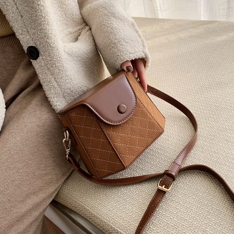 Женская брендовая сумка оригинального дизайна на плечо премиум-класса осень и