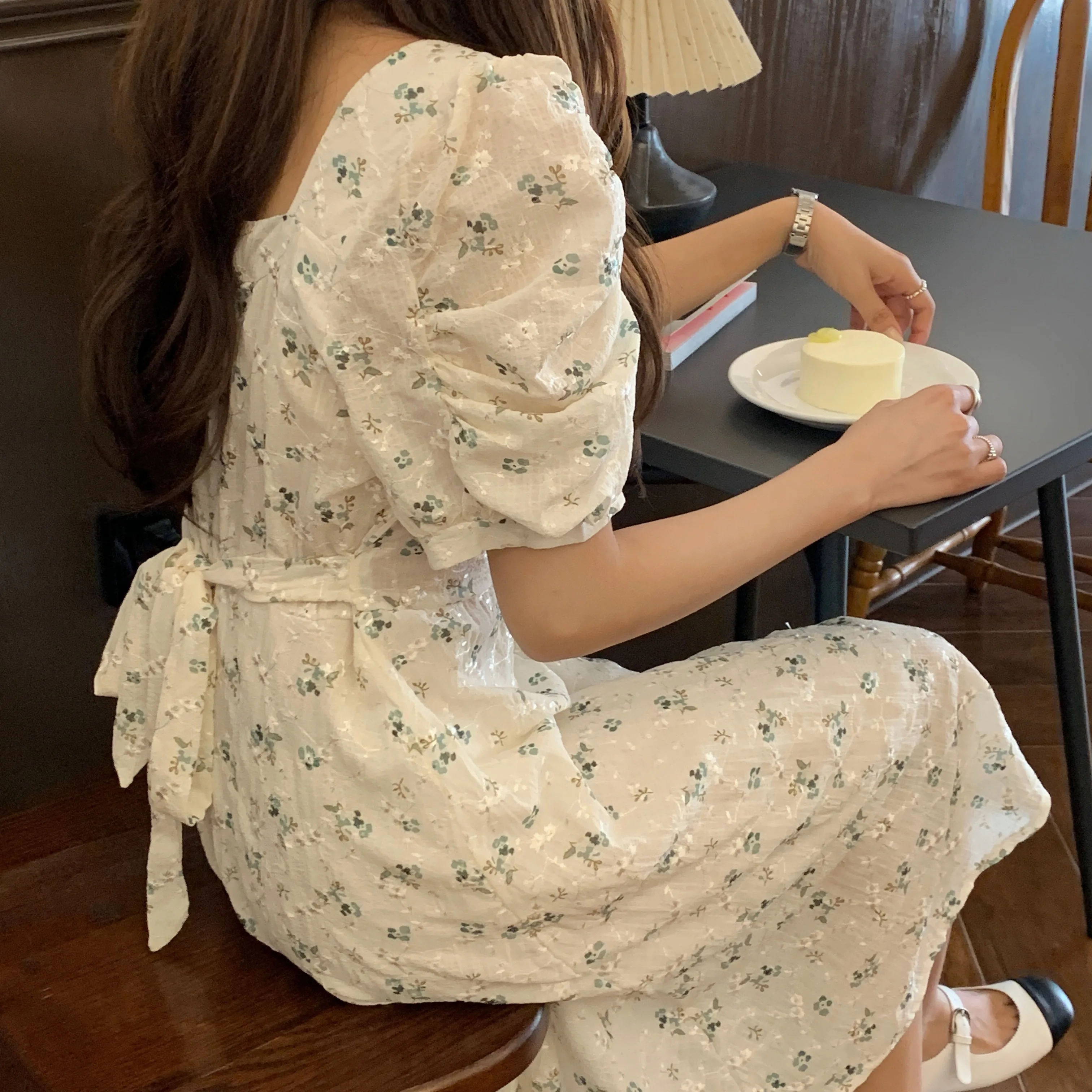 

2021Summer Elegant Women Dress Square Collar Pleated Slim High Waist Industry Small Floral Puff Sleeve Dress Long Dress Female