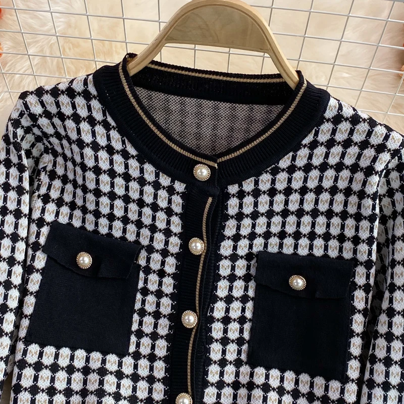 Женский клетчатый вязаный комплект из 2 предметов однобортный свитер и мини-юбка