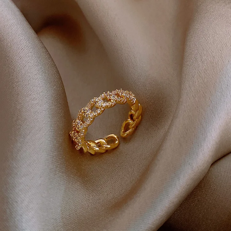 

Classic Wedding Women Chain Ring Simple Finger Rings with Paved CZ Stones Understated Delicate Female Engagement Jewelry