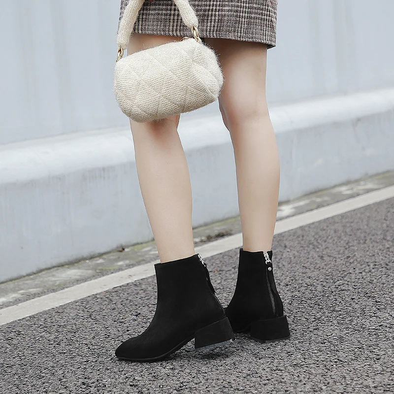 

Women Snow Boots Warm Short Fur Plush Winter Ankle Boot Plus Size Platform Ladies Suede Zip Shoes Female Comfort Drop Shipping