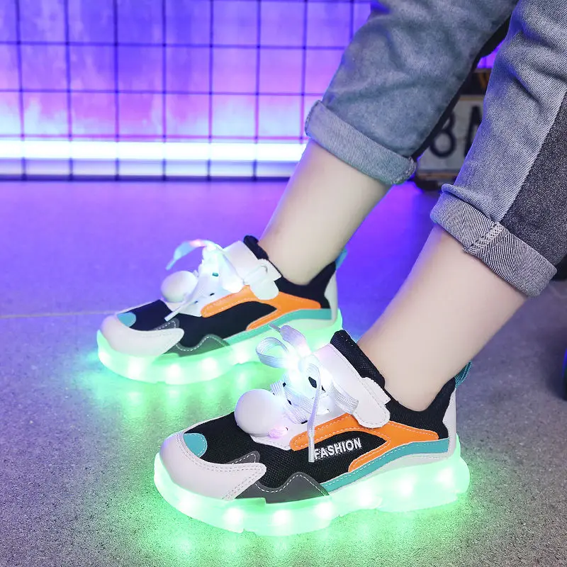 USB Rechargeable Luminous Shoes Kids Casual Sports Shoes with Lights Flashing Skateboarding Sneakers Girls Boys Tennis Trainers