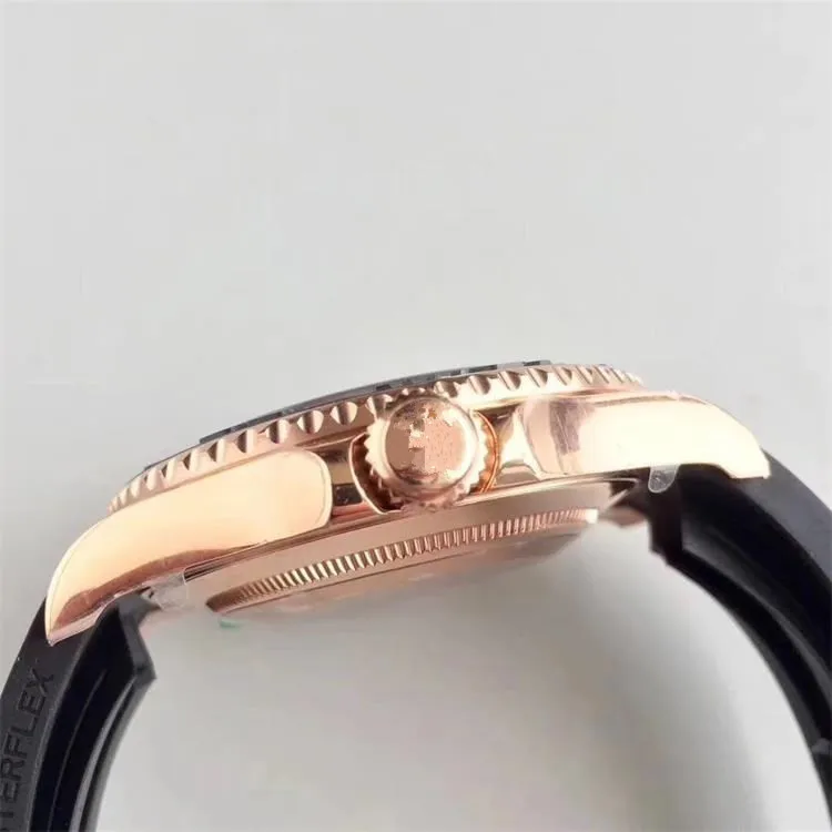 

AAA+Fashionable young men's high grade business wristwatch waterproof wristwatch high grade wristwatch