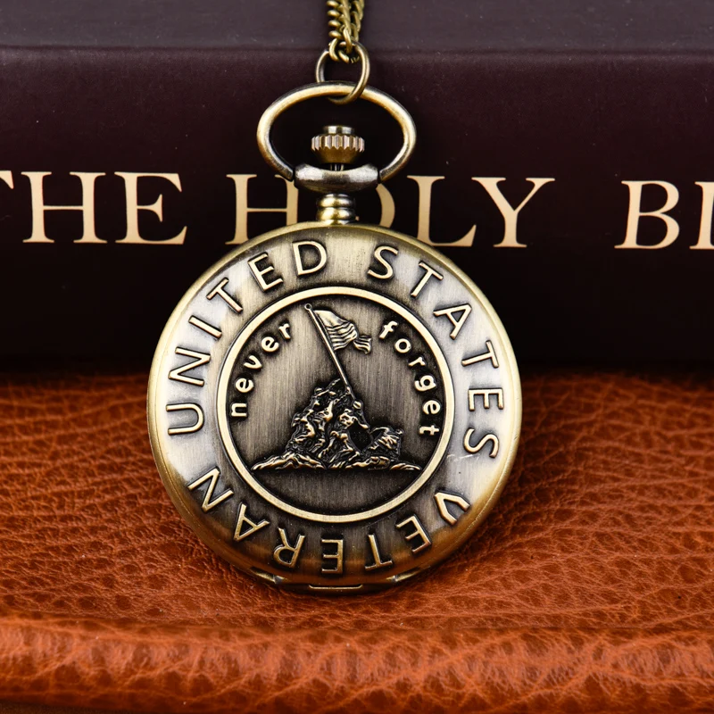 Часы наручные кварцевые с красным флагом и надписью warrior victory |