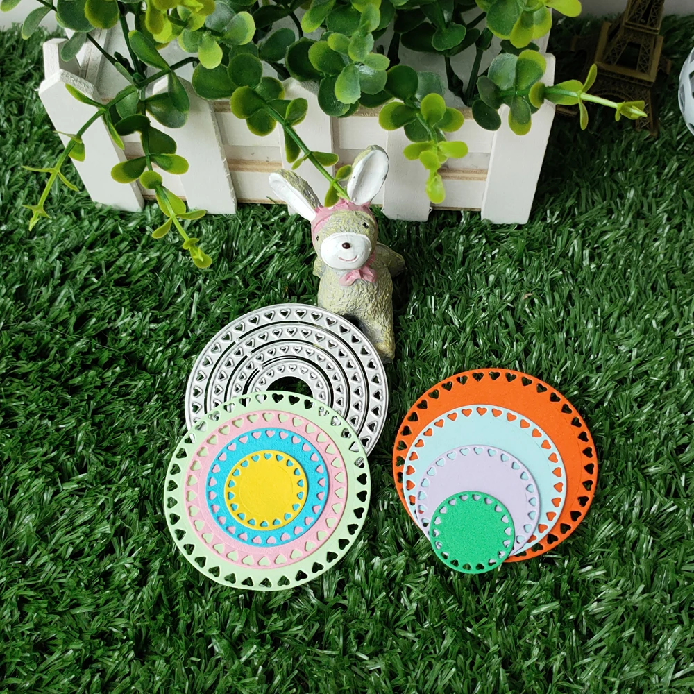 

4Pcs circles with heart-shaped sides Metal Cutting Dies for DIY Embossing Paper Photo Album Gift Card Making Scrapbooks Dies