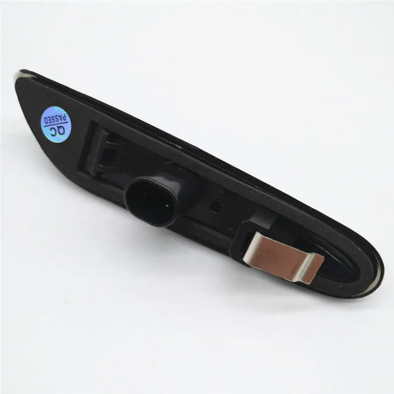 

Car LED Dynamic Turn Signal Lights Turn Indicator Blinker Lamp Side Marker For BMW 1 3 5 series x1 x3 E60 E61 E90 E91 E81 E83