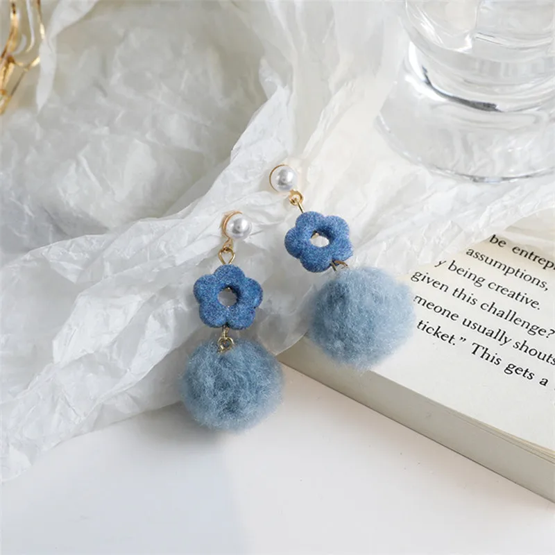 

Female fashion aesthetic geometry earring contracted floret flocking personality color stud earrings