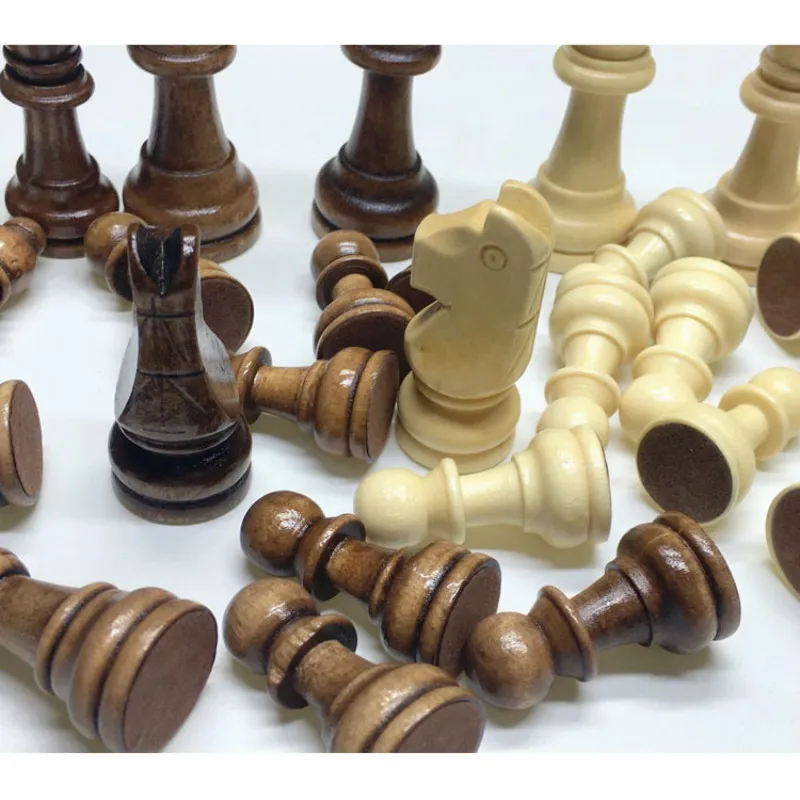 

Foreign Trade New High-end 2.5 Inch Wooden Chess Chess Board Accessories Wooden Chess Pieces