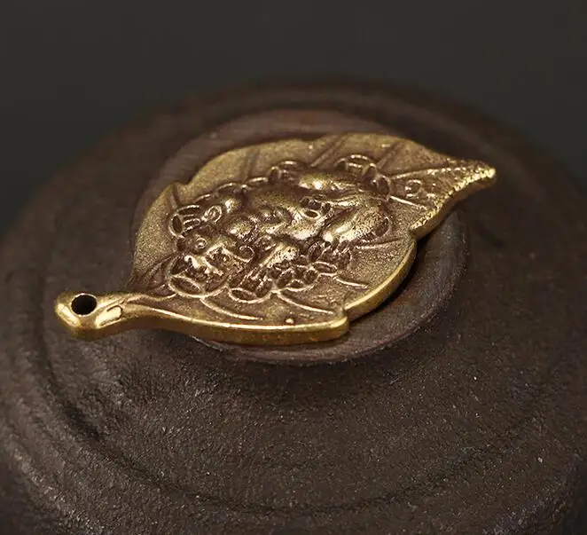 Медный брелок в китайском ретро стиле с листьями|Статуи и скульптуры| |