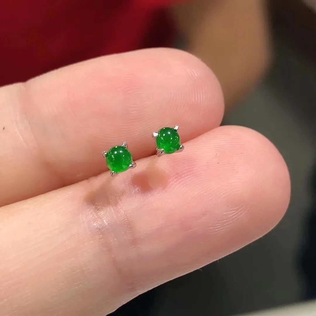 

2021 New Japanese and Korean S925 Sterling Silver Inlaid Ear Studs Women's Xiaoyang Green Egg Noodles Chalcedony Earrings Exquis