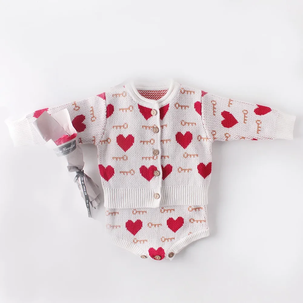 2022 Детский костюм для маленьких девочек пальто с надписью Love + комбинезон милый