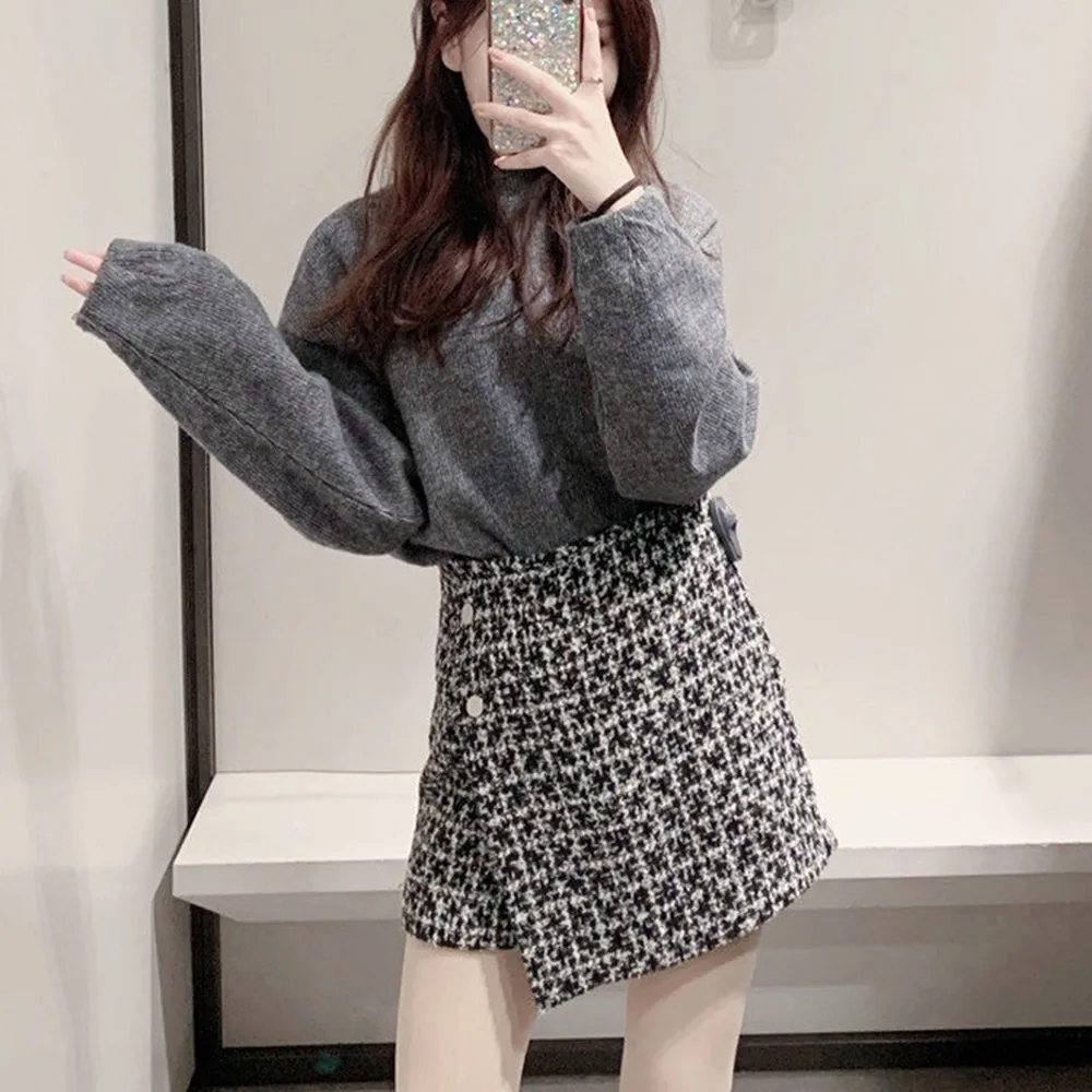 Женская короткая юбка комплект с вышивкой черная клетчатая пикантная для