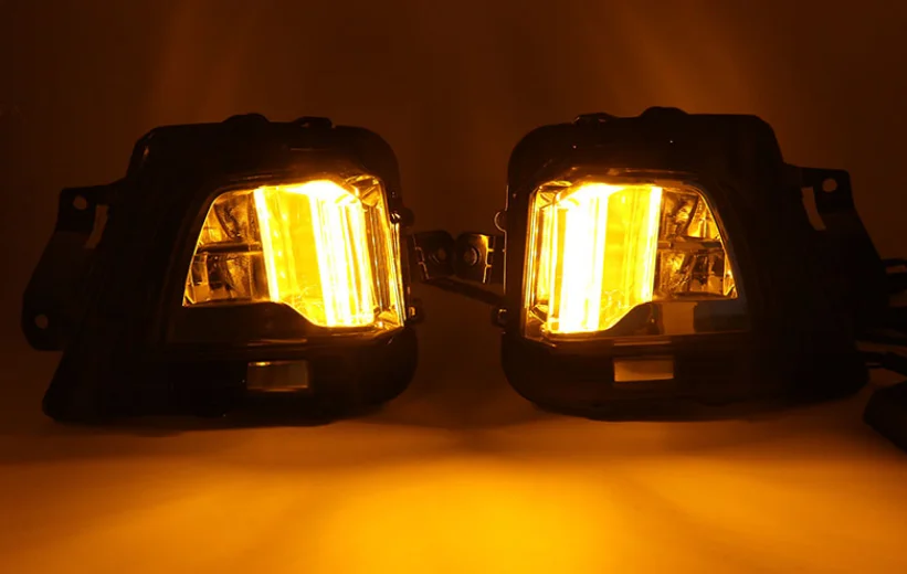 

For Cadillac XTS 2018-2019 with yellow turn signal LED fog lamp daytime running light
