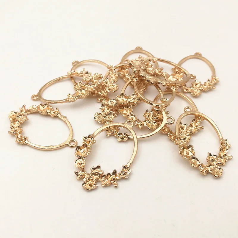 

SIXTY TOWFISH 10 pieces DIY Jewelry Accessories Size 25*37mm Alloy Materials Flower Slice Charms